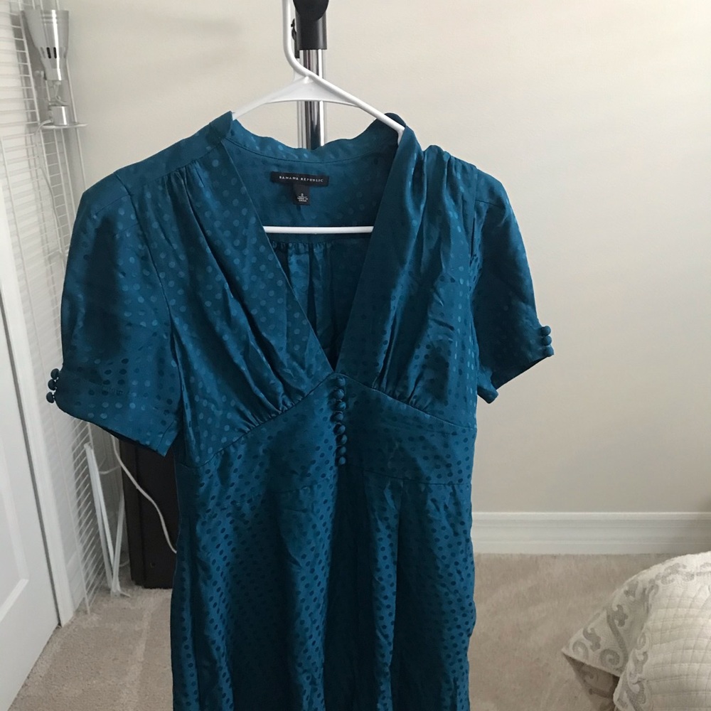 blue dress